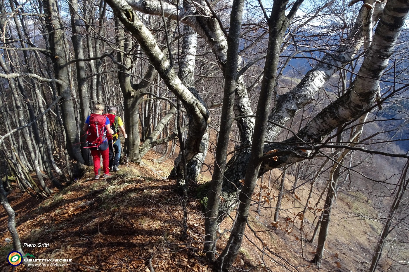 32 Scendendo da Cima Muschiada....JPG